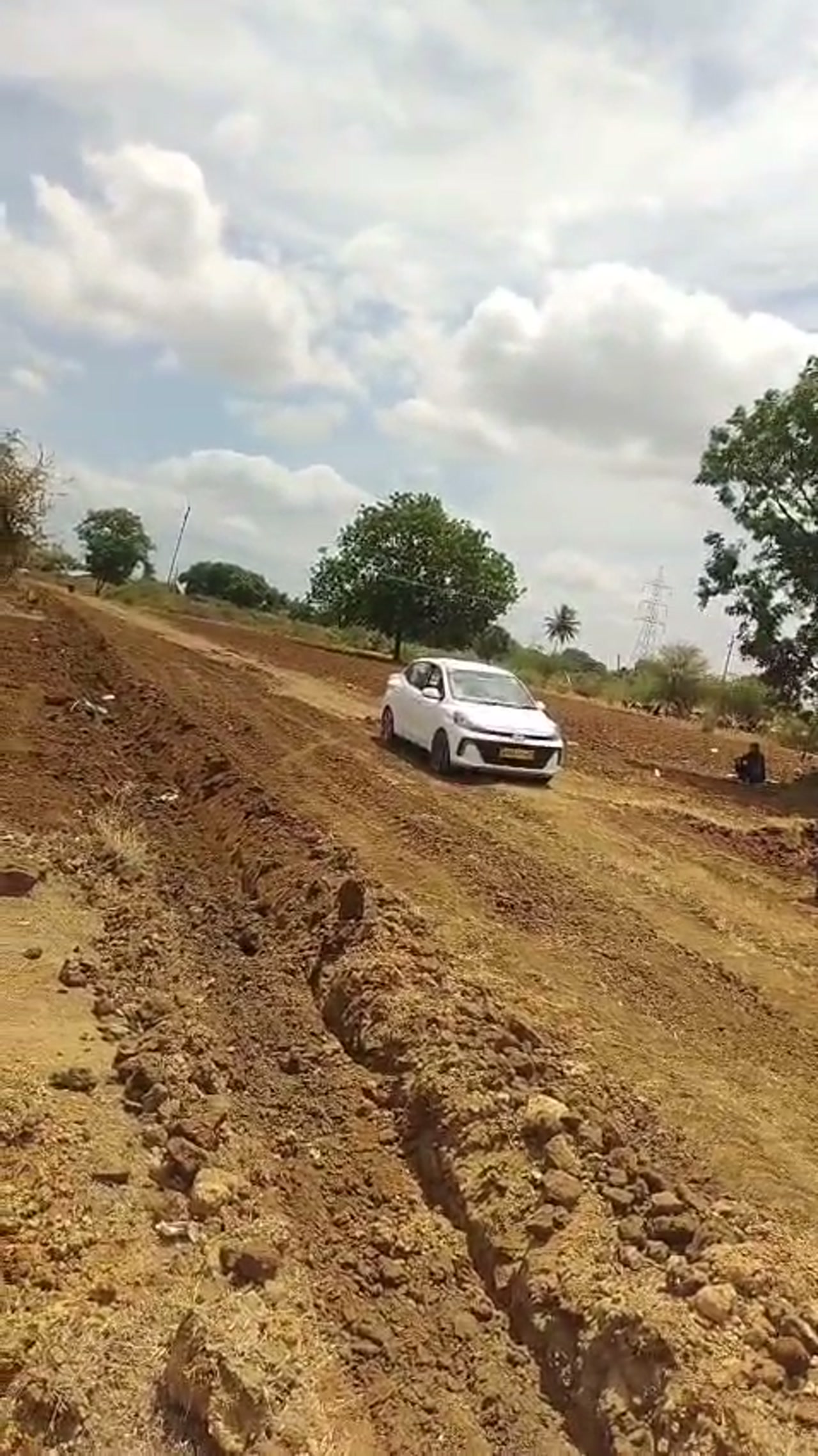 18 Guntha Converted Industrial Land on NH-69, Kadalaveni